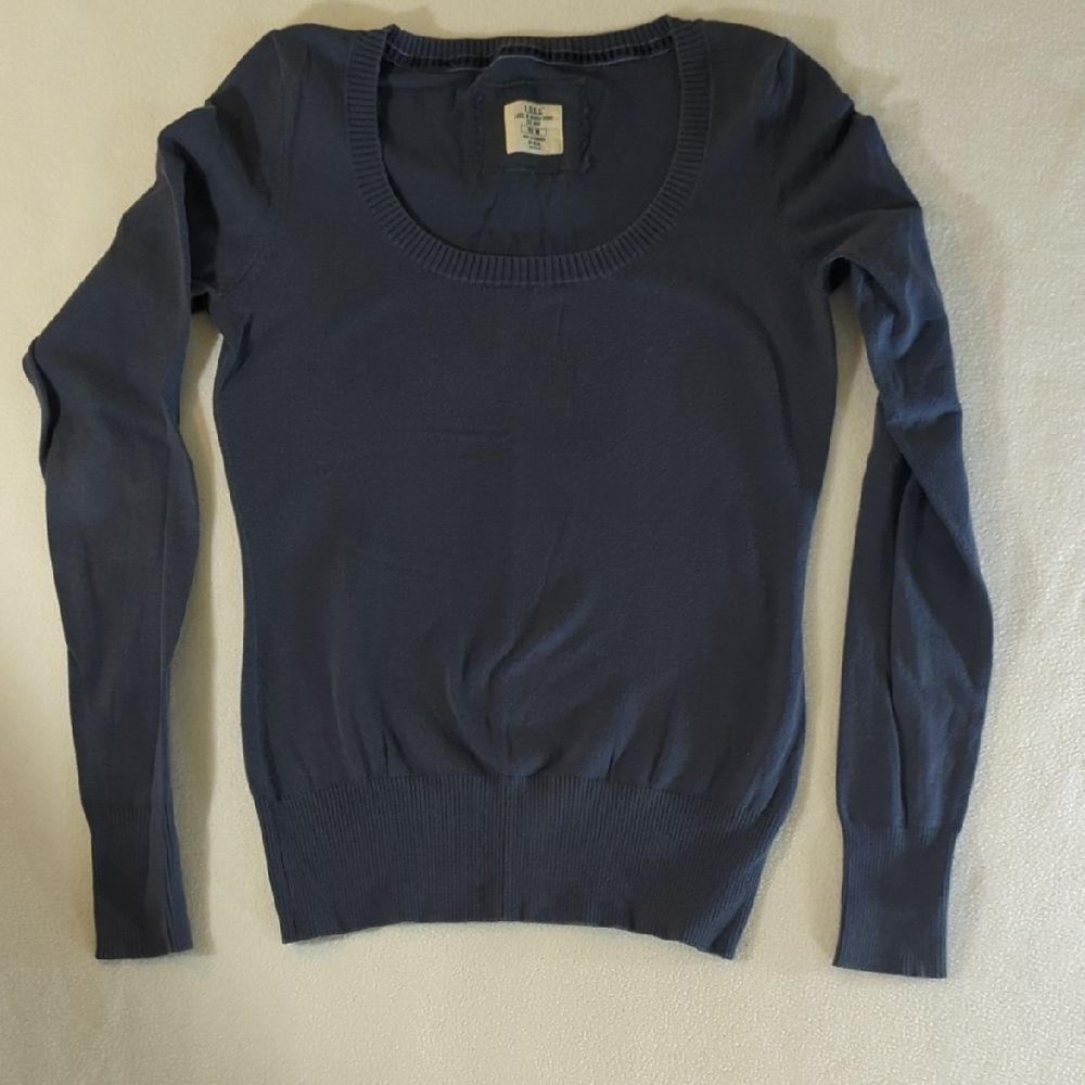 Y2K H&M Dark Blue Scoop Neck Sweater - Picture 2 of 8